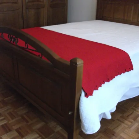 Casa Dos Bordados Bed & Breakfast 3*